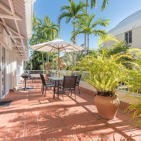 Balboa Apartments Port Douglas Exterior photo